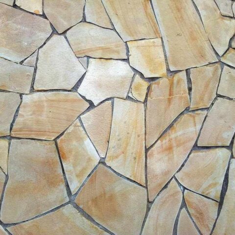Mosaïque de pierres de différentes formes et tailles