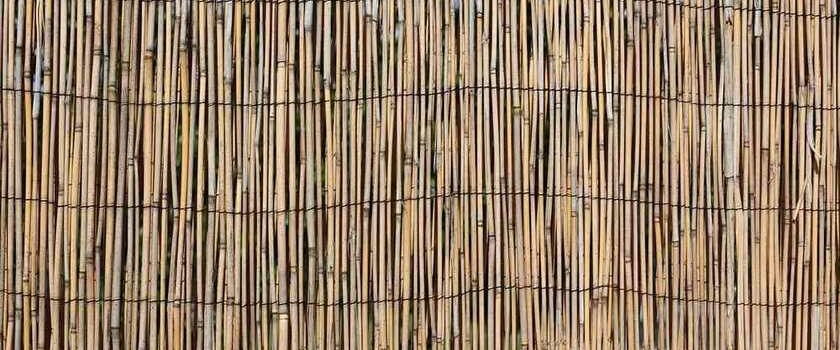 Une cloison en tissu pour délimiter un coin bureau sans travaux
